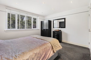 Photo 19- click for photo gallery